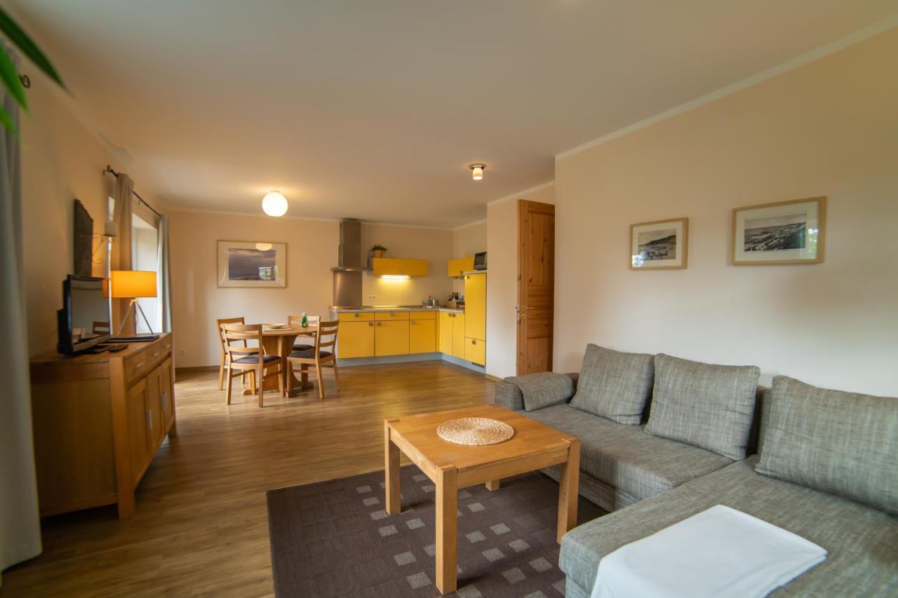 Haus Stoertebeker Appartements - Hotel Garni, Seebad Lubmin Exterior photo